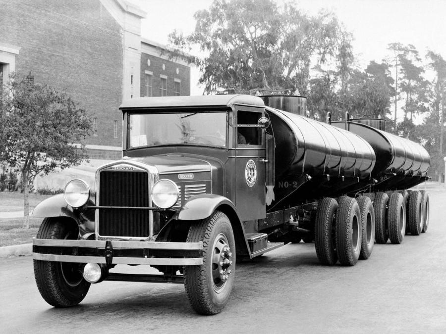  Brockway Series X Tank Truck 1930 года  (фото 1 из 3)